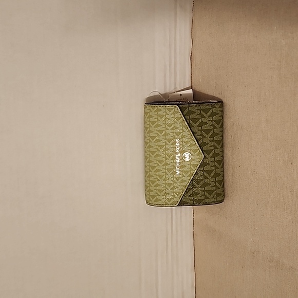 MICHAEL KORS Jet set charm medium envelope trifold bill fold wallet - Picture 3 of 6